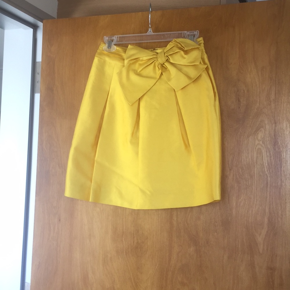 GIFTED 🌟Host Pick 🎉KATE SPADE NY SKIRT - Picture 2 of 8